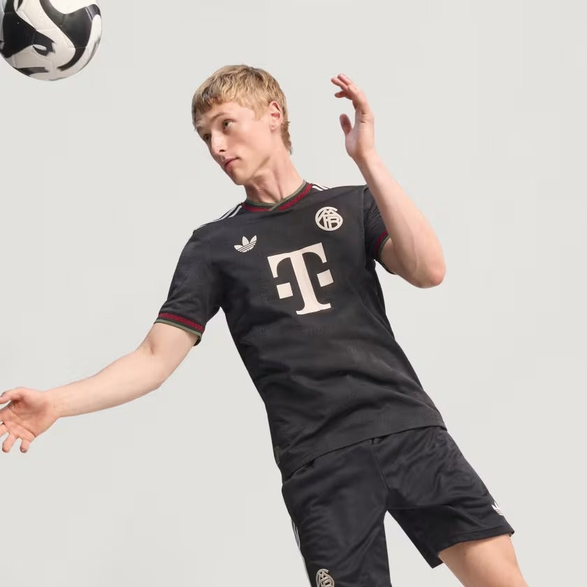 Camisa adidas Bayern de Munique 2025/26 III Jogador