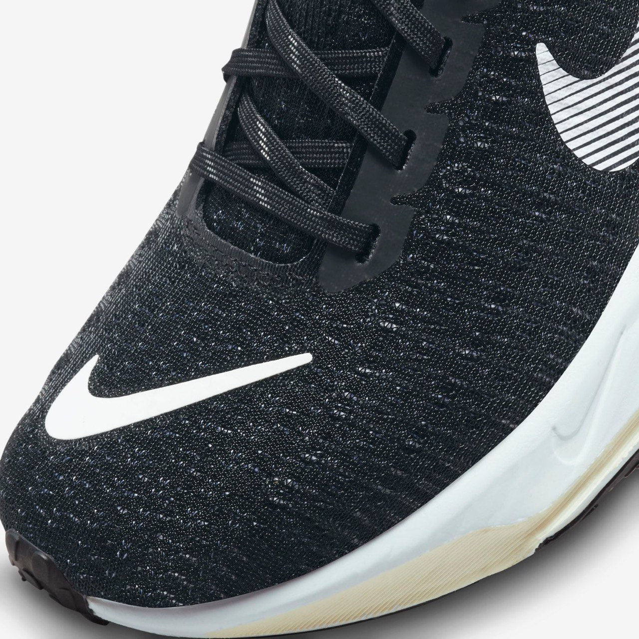 Tênis Nike Zoom X Invincible Run 3 Black White