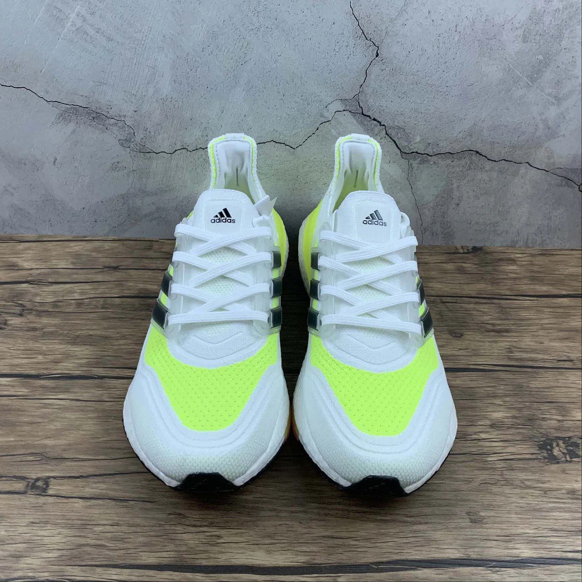 Tênis Adidas Ultraboost 21 Branco Verde