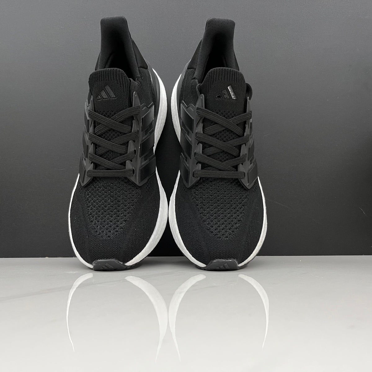 Tênis Adidas Ultraboost 5 Preto Branco