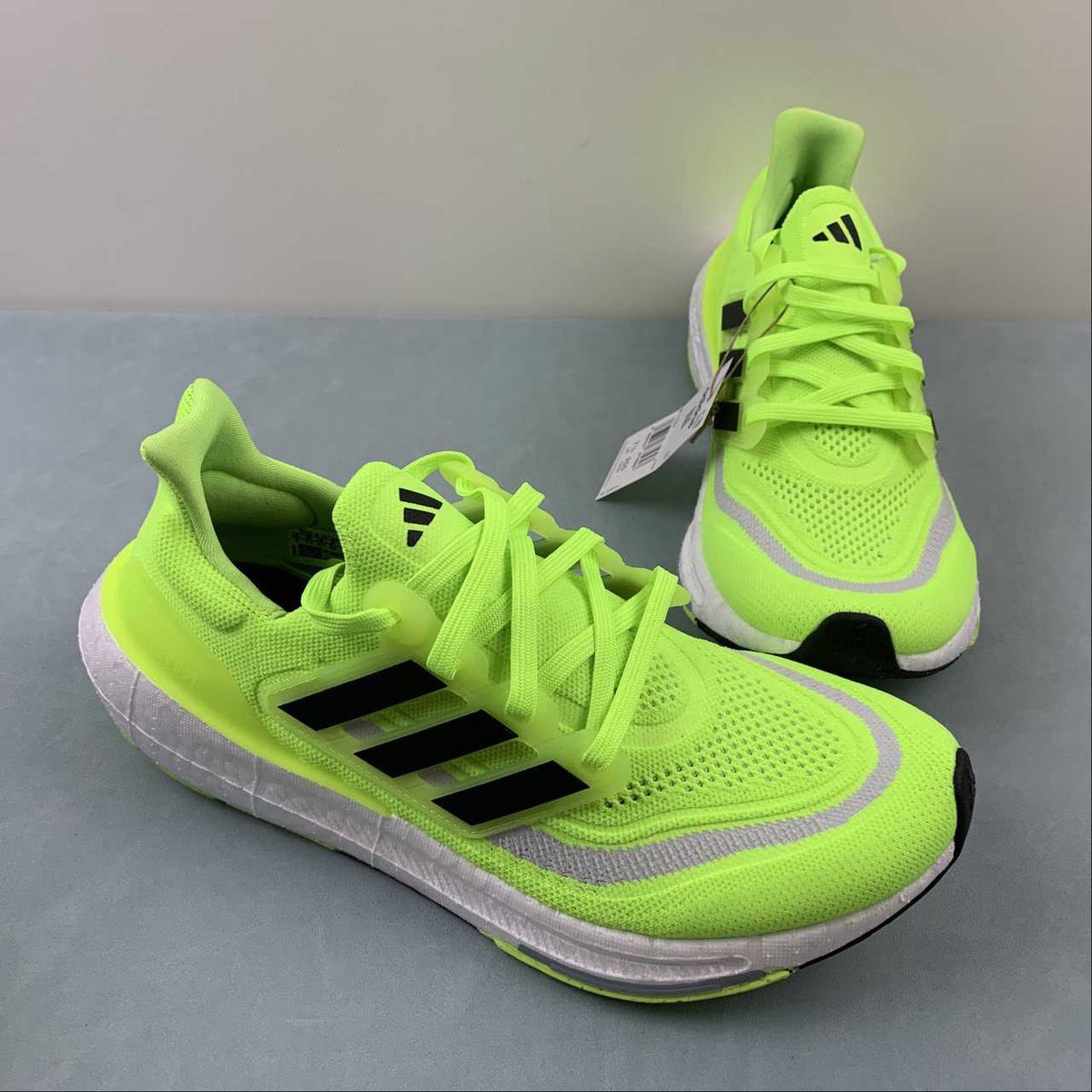 Tênis Adidas Ultraboost Light 23 Verde
