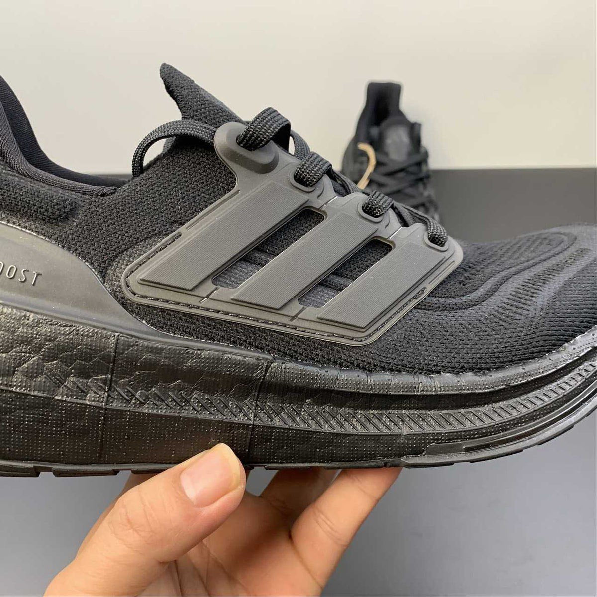 Tênis Adidas Ultraboost Light 23 Preto