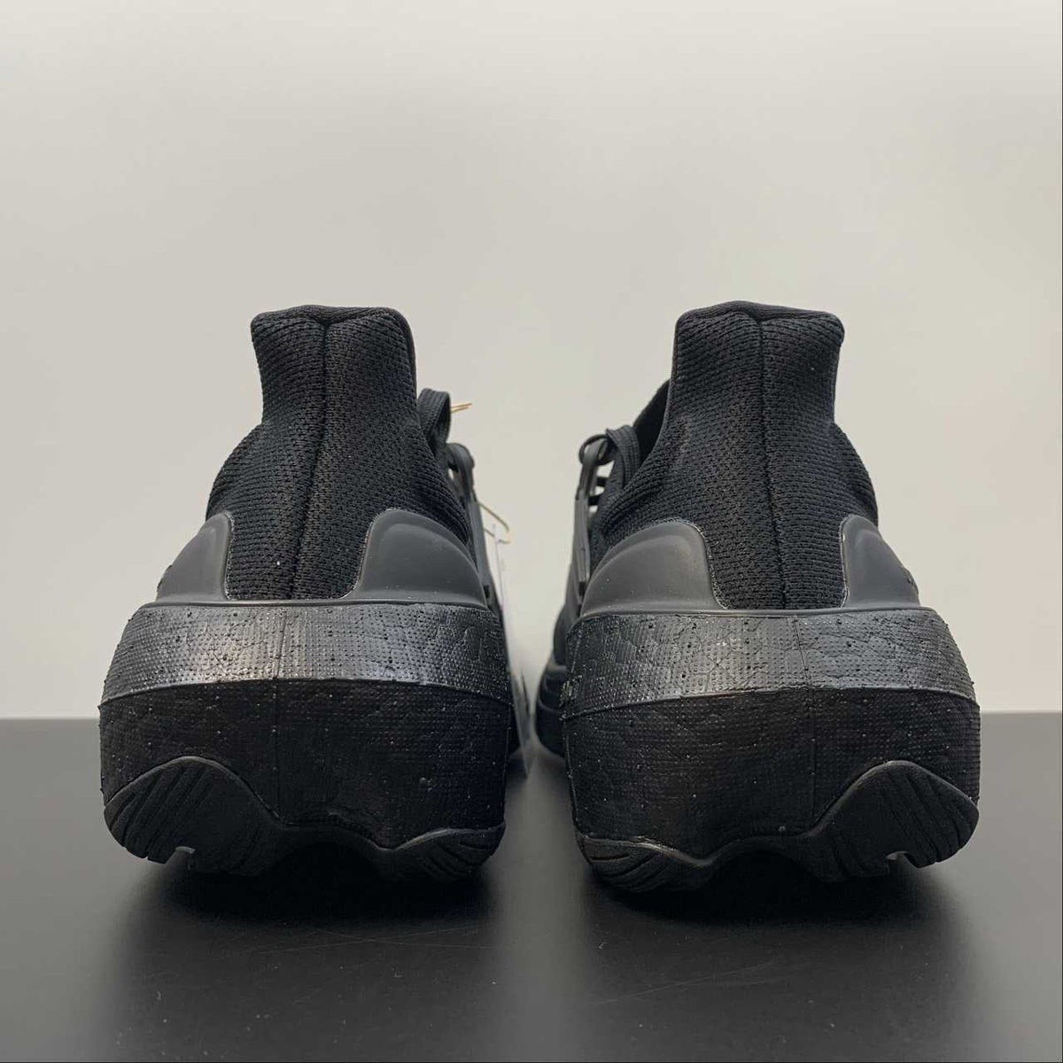 Tênis Adidas Ultraboost Light 23 Preto