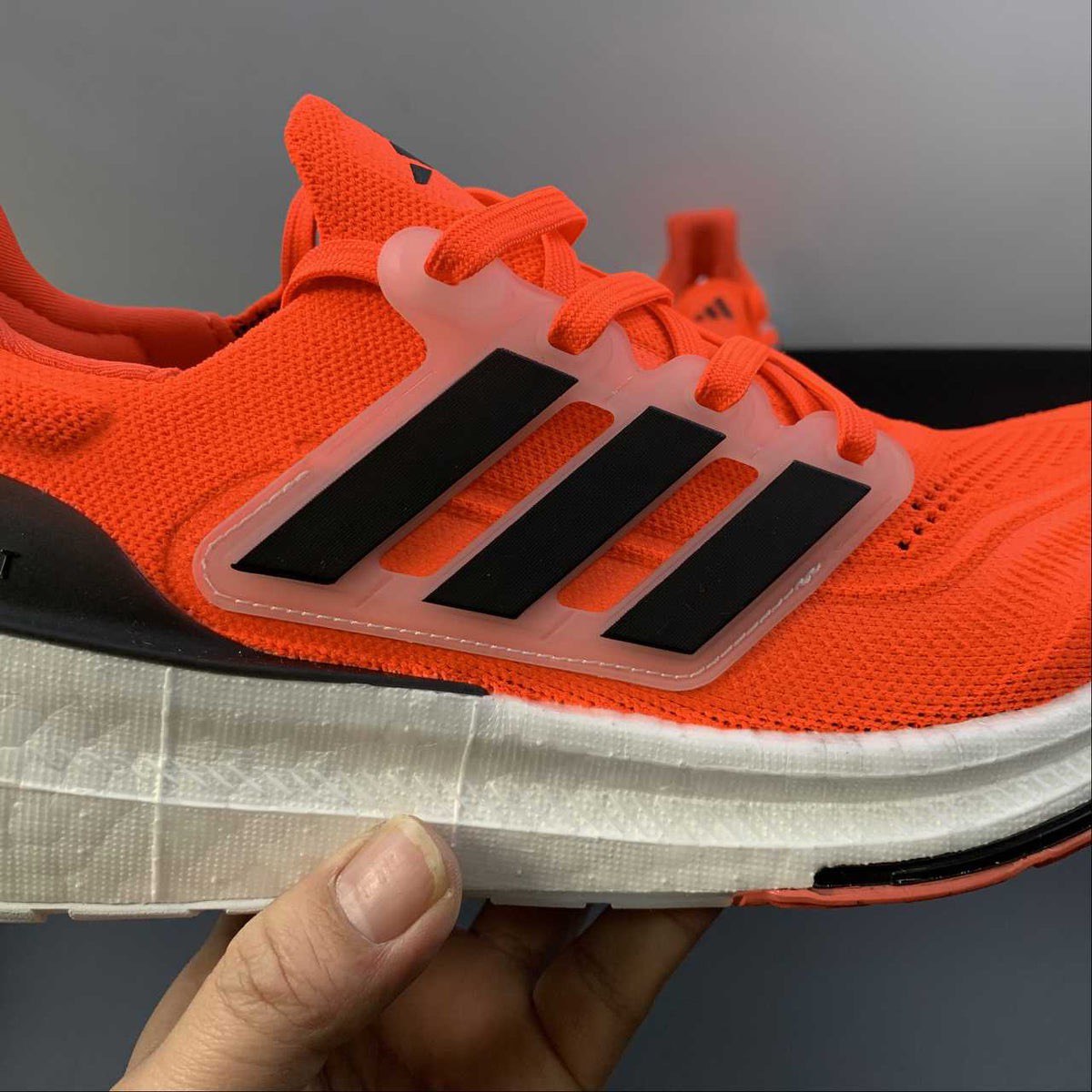 Tênis Adidas Ultraboost Light 23 Vermelho com Preto