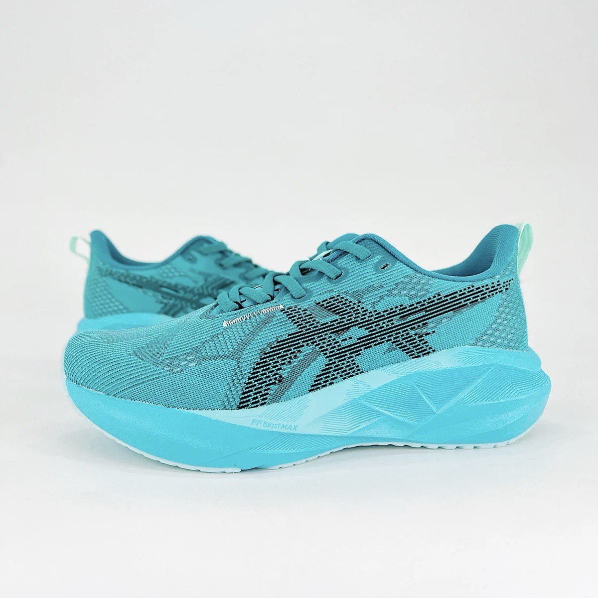 Tênis Asics Novablast 5 - Turquesa