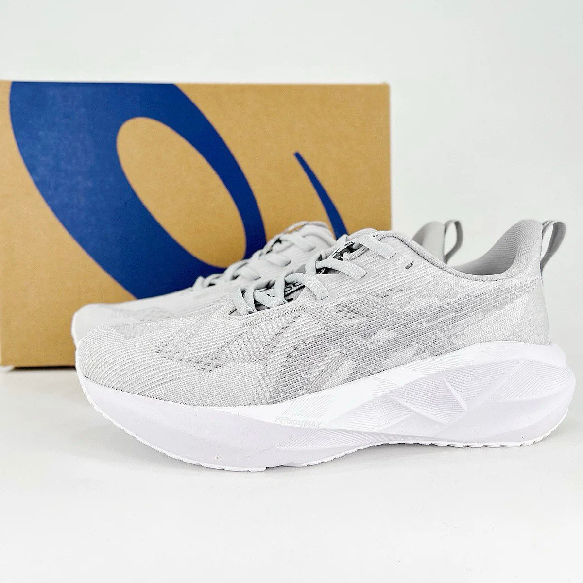 Tênis Asics Novablast 5 - Branco