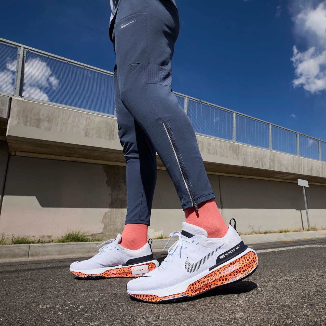 Tênis Nike Zoom X Invincible Run 3 Electric