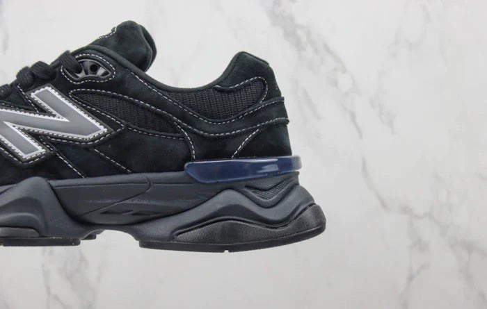 Tênis New Balance 9060 Sea Salt Black