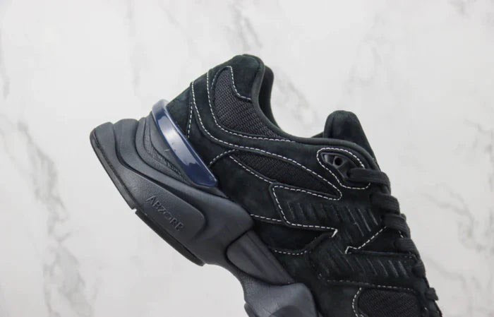 Tênis New Balance 9060 Sea Salt Black