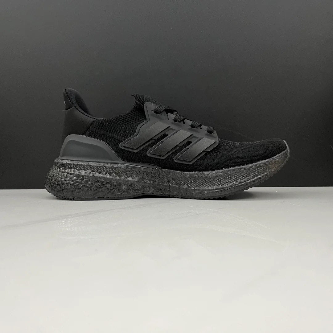 Tênis Adidas Ultraboost 5 Preto