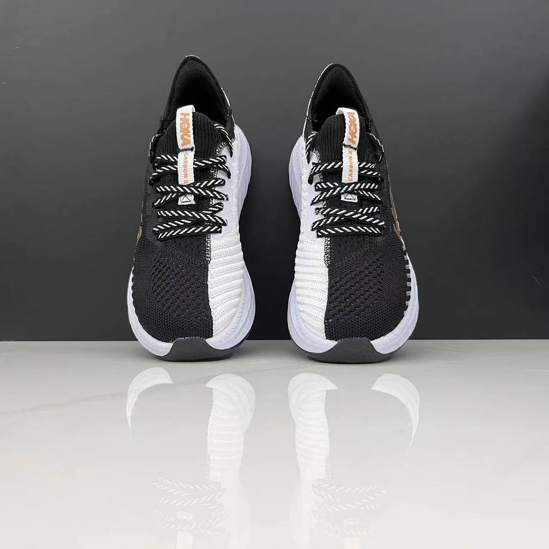 Tênis Hoka Carbon X3 - Preto/Branco